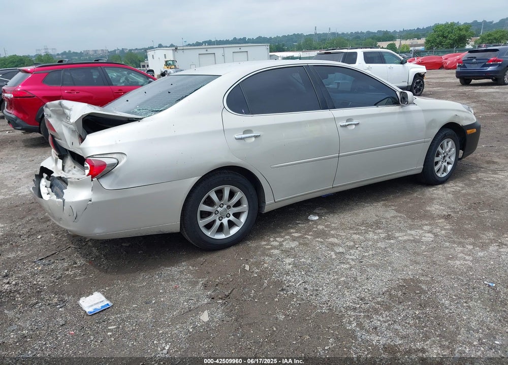 2002 LEXUS ES 300 VIN: JTHBF30G920049575
