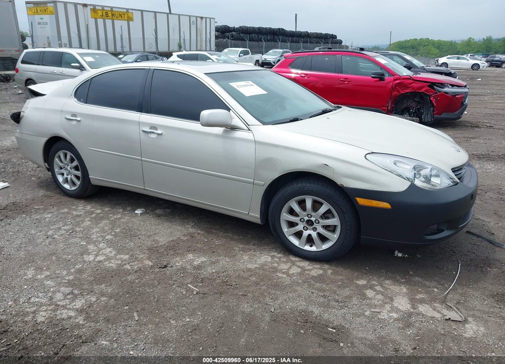 2002 LEXUS ES 300 VIN: JTHBF30G920049575