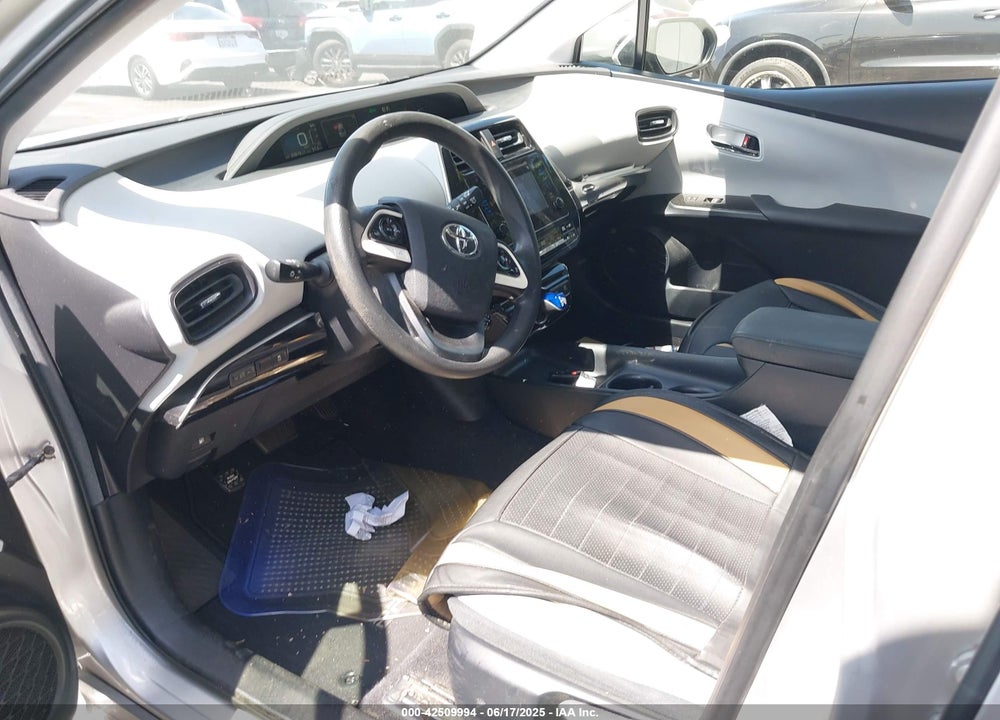 2016 TOYOTA PRIUS TWO VIN: JTDKBRFUXG3513086