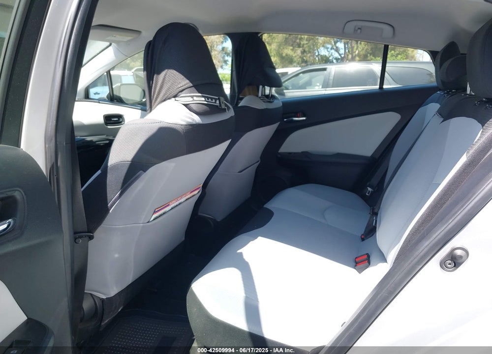 2016 TOYOTA PRIUS TWO VIN: JTDKBRFUXG3513086
