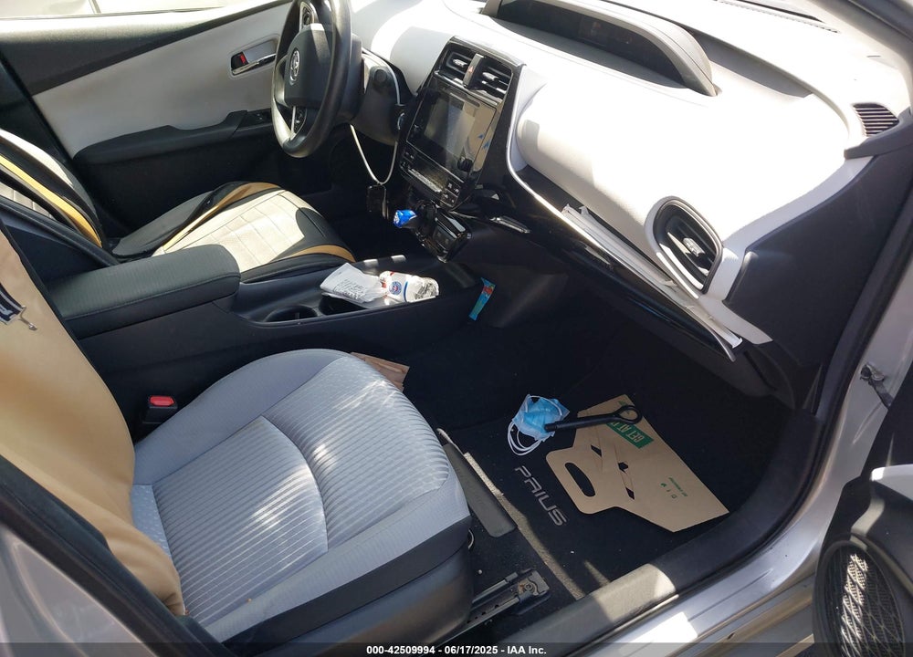 2016 TOYOTA PRIUS TWO VIN: JTDKBRFUXG3513086