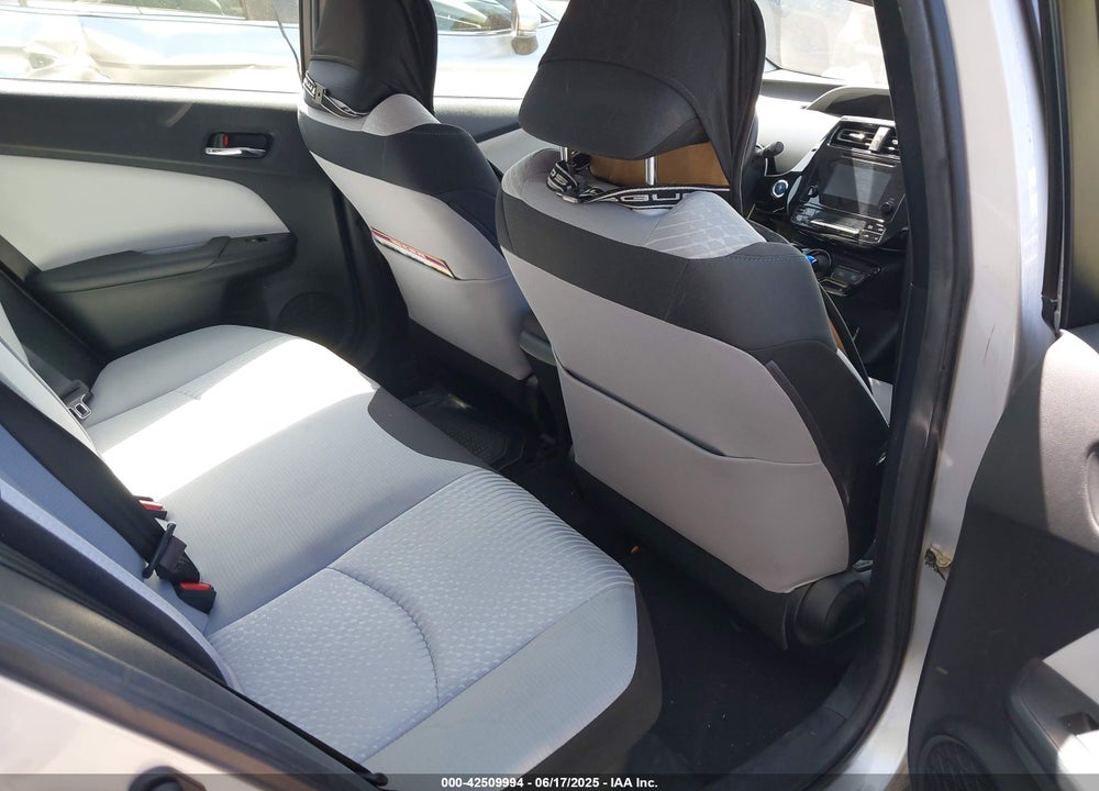 2016 TOYOTA PRIUS TWO VIN: JTDKBRFUXG3513086