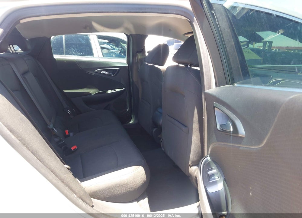 2016 CHEVROLET MALIBU VIN: 1G1ZB5ST1GF205204
