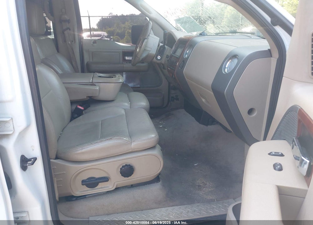 2005 FORD F-150 LARIAT/XLT VIN: 1FTPW12515FB55060