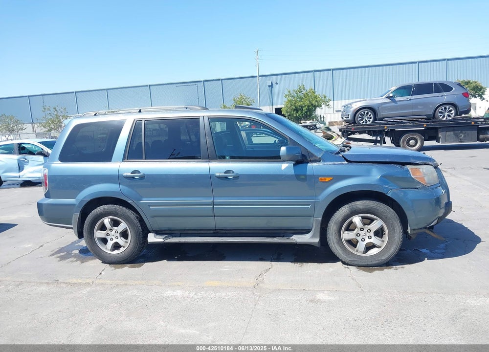 2007 HONDA PILOT VIN: 5FNYF28527B006357