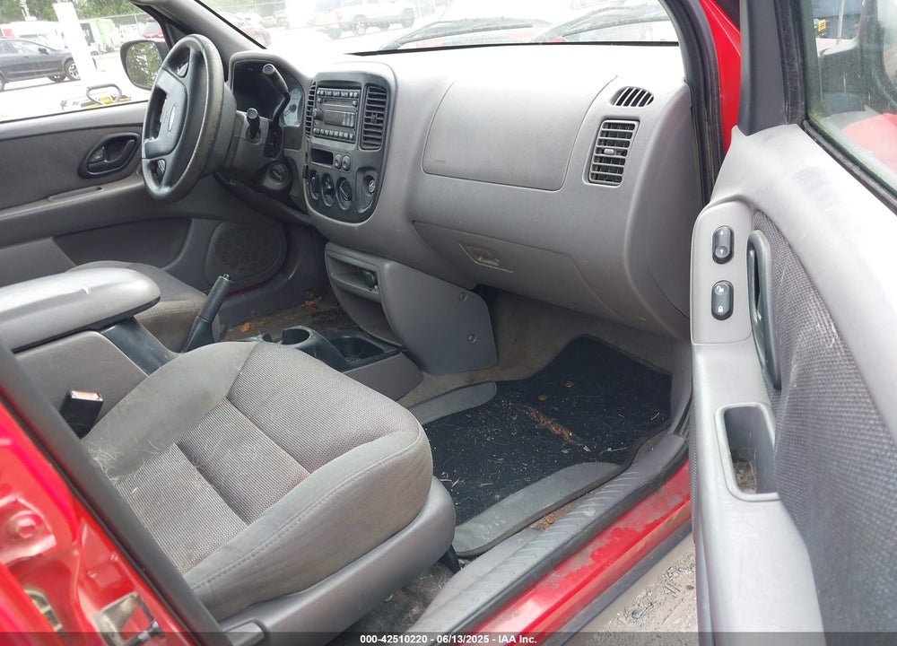 2002 FORD ESCAPE XLT VIN: 1FMYU04192KD87824