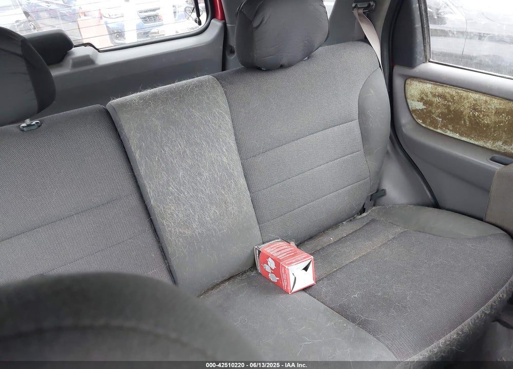 2002 FORD ESCAPE XLT VIN: 1FMYU04192KD87824
