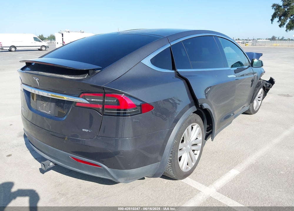 2016 TESLA MODEL X VIN: 5YJXCAE25GF001758