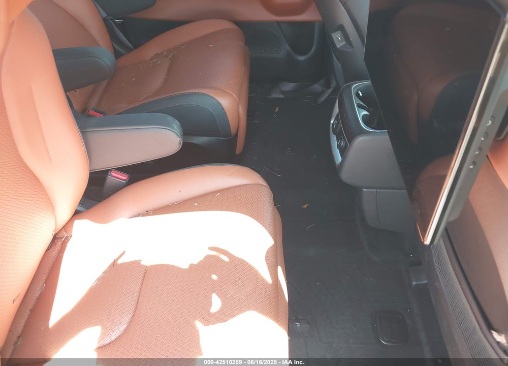2025 KIA CARNIVAL MPV VIN: KNDNE5K38S6455254