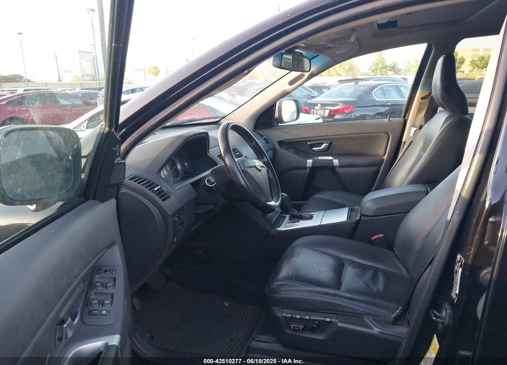 2014 VOLVO XC90 VIN: YV4952CZ8E1701530