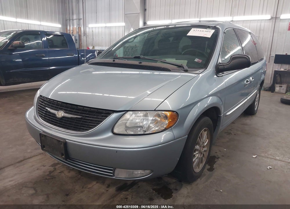 2003 CHRYSLER TOWN & COUNTRY LIMITED VIN: 2C8GP64LX3R234110