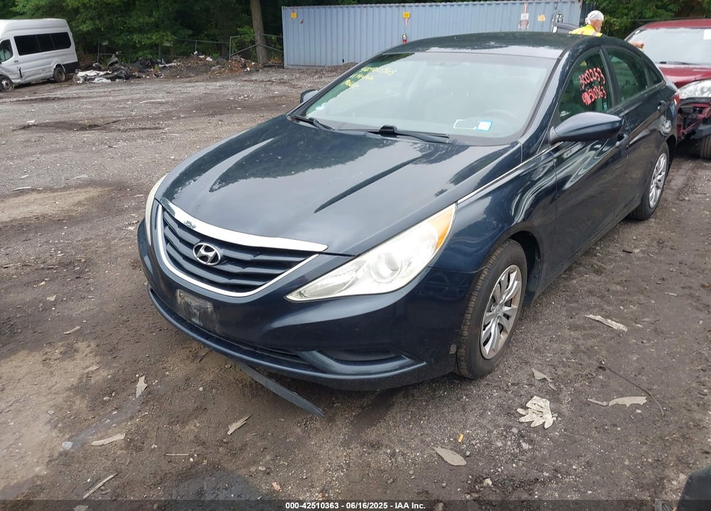 2011 HYUNDAI SONATA VIN: 5NPEB4AC0BH263174