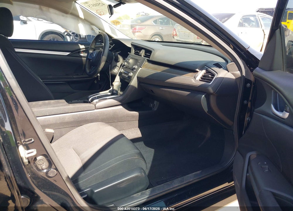 2019 HONDA CIVIC VIN: 19XFC2F62KE202213