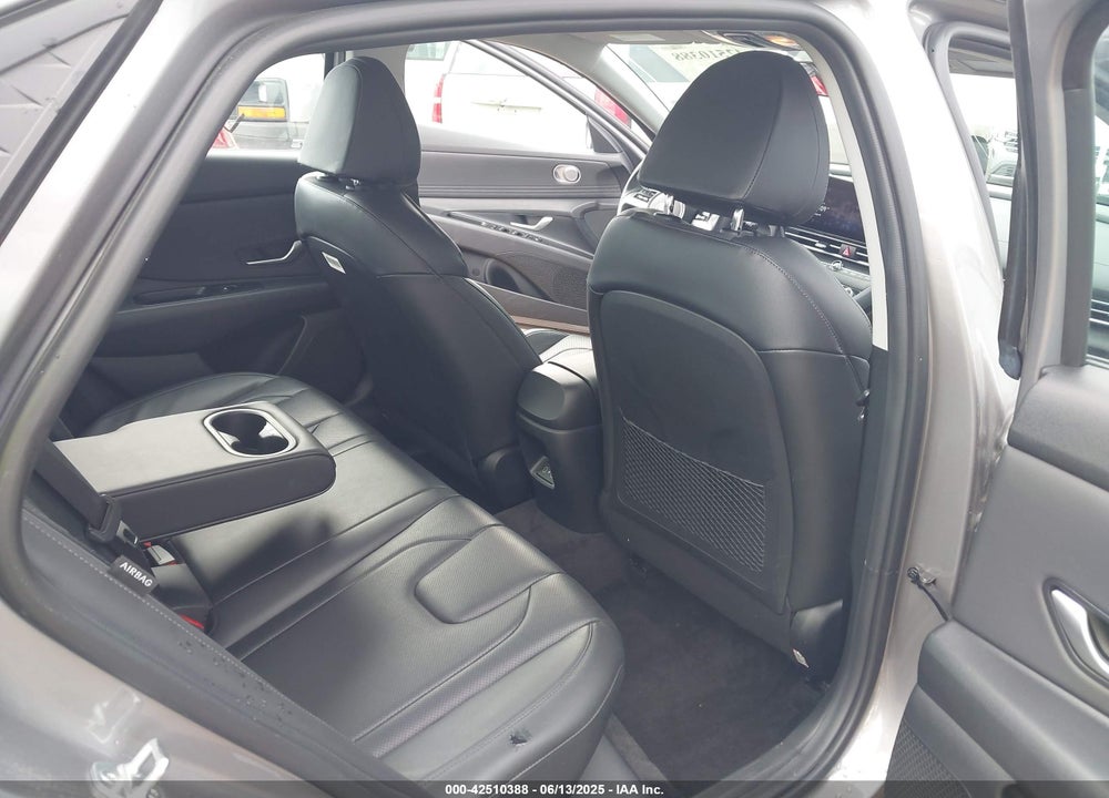 2024 HYUNDAI ELANTRA LIMITED VIN: KMHLP4DG5RU818266