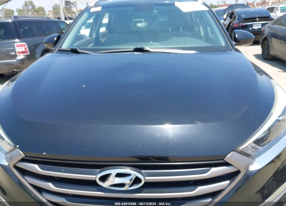 2016 HYUNDAI TUCSON SE VIN: KM8J33A44GU160203