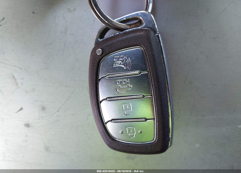 2019 HYUNDAI IONIQ HYBRID VIN: KMHC65LC7KU180387