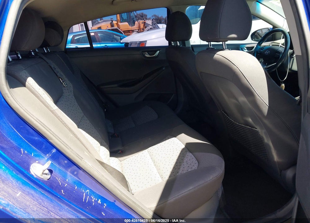 2019 HYUNDAI IONIQ HYBRID VIN: KMHC65LC7KU180387