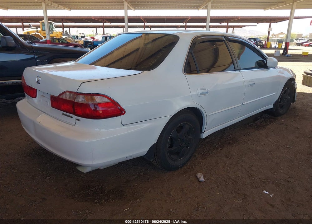 1999 HONDA ACCORD EX VIN: 1HGCG5652XA100471