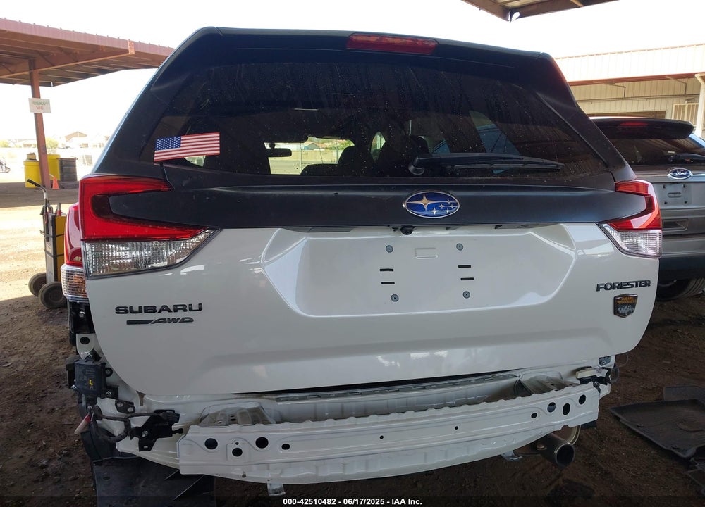 2022 SUBARU FORESTER VIN: JF2SKAMC3NH401355