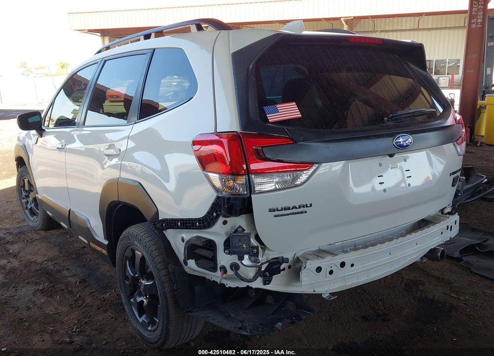 2022 SUBARU FORESTER VIN: JF2SKAMC3NH401355