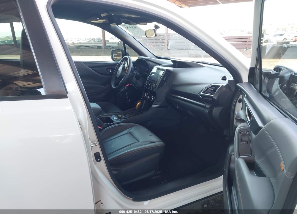 2022 SUBARU FORESTER VIN: JF2SKAMC3NH401355
