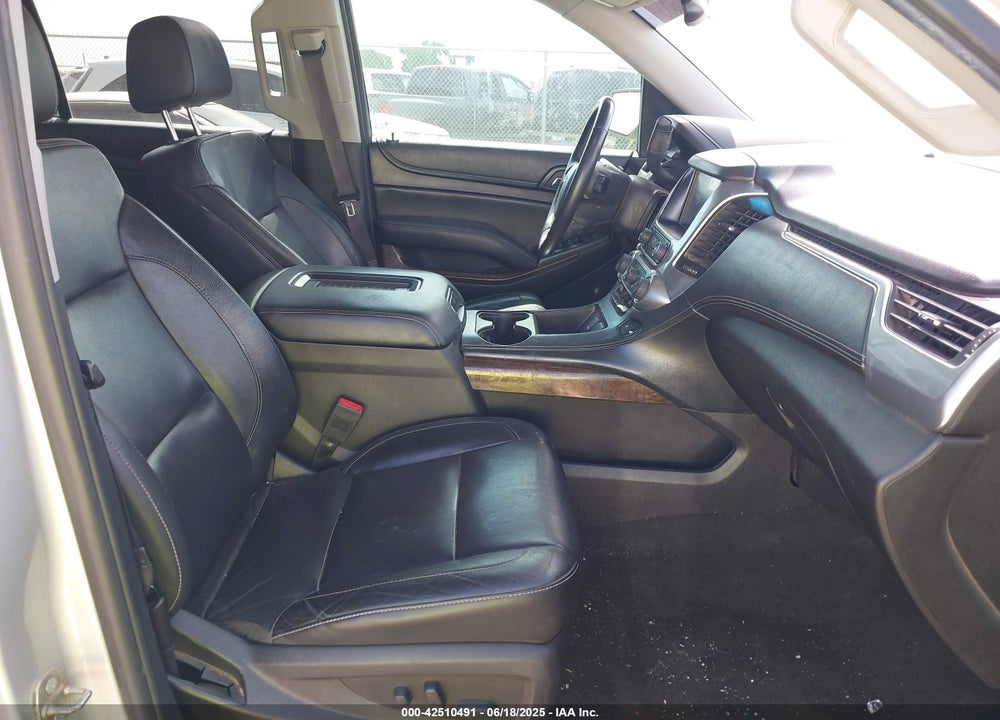 2017 CHEVROLET SUBURBAN VIN: 1GNSCHKC9HR287701