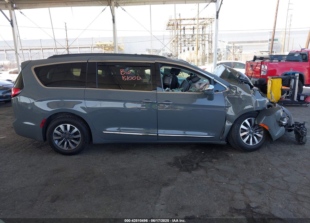 2022 CHRYSLER PACIFICA HYBRID LIMITED VIN: 2C4RC1S70NR180141