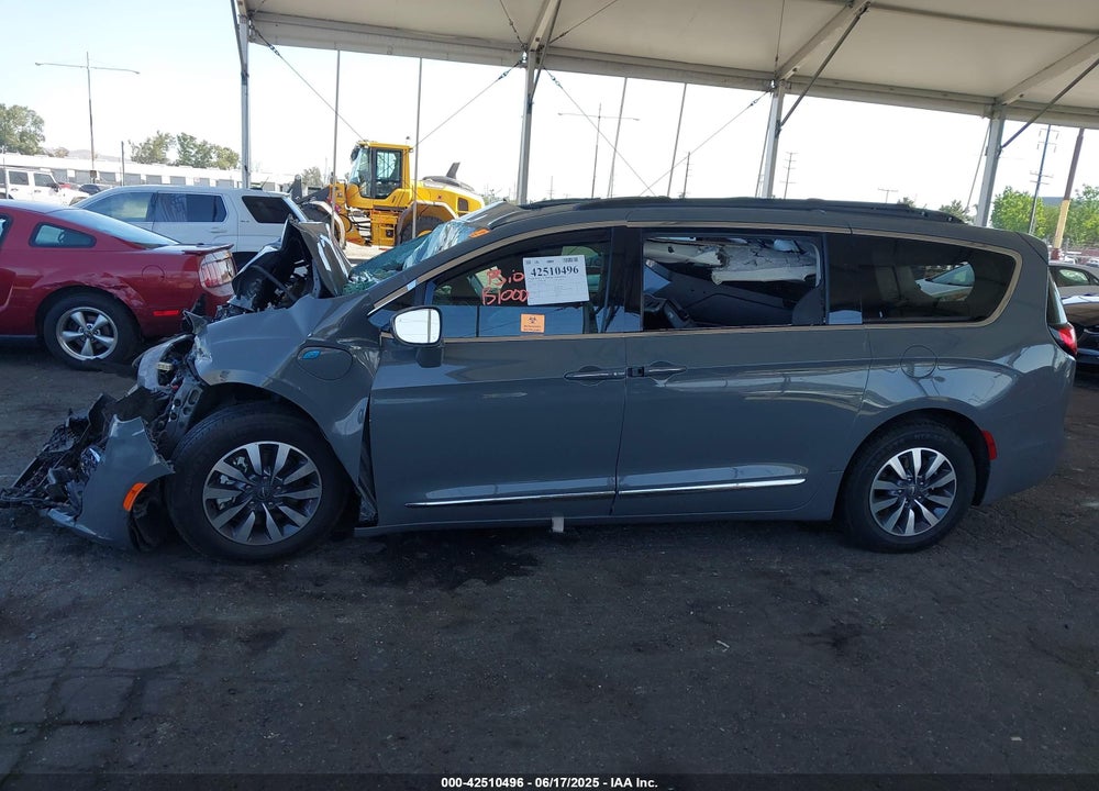 2022 CHRYSLER PACIFICA HYBRID LIMITED VIN: 2C4RC1S70NR180141