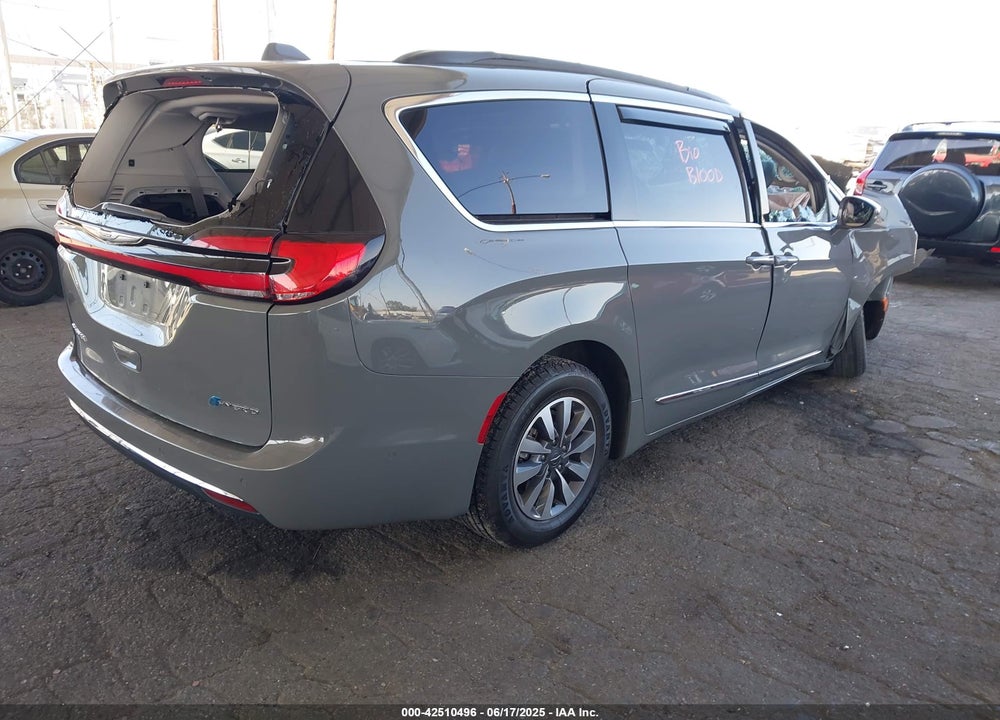 2022 CHRYSLER PACIFICA HYBRID LIMITED VIN: 2C4RC1S70NR180141