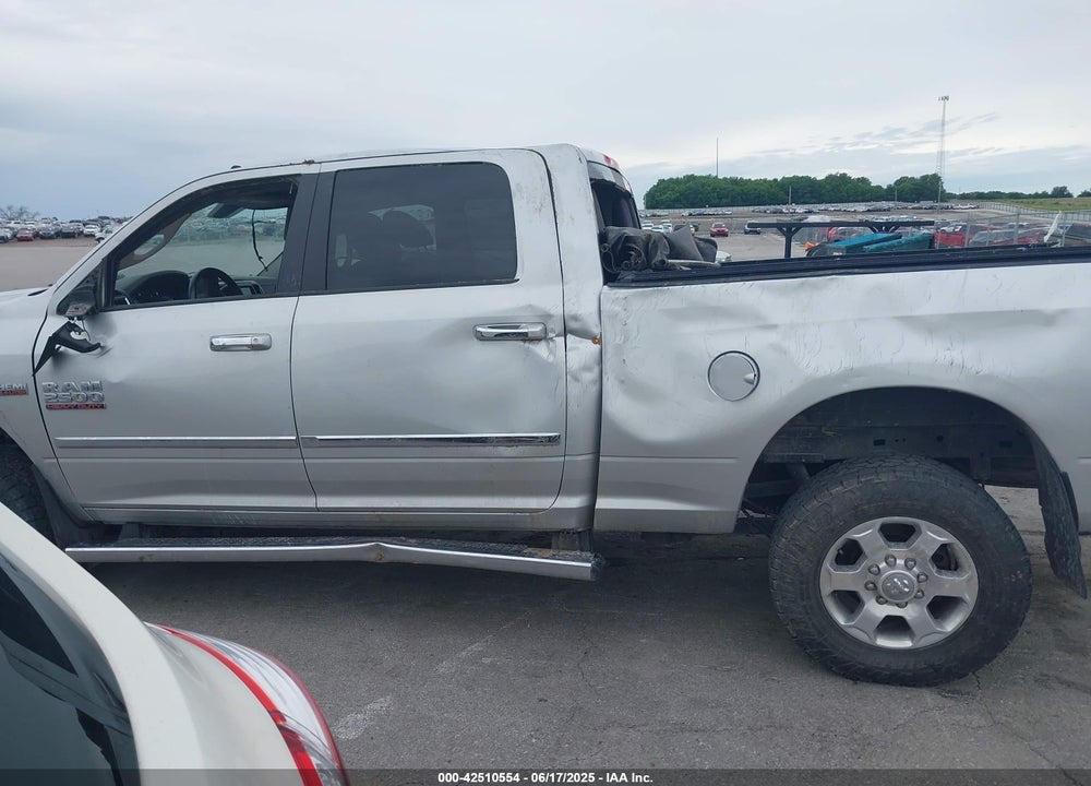 2016 RAM 2500 VIN: 3C6UR5DJXGG224039