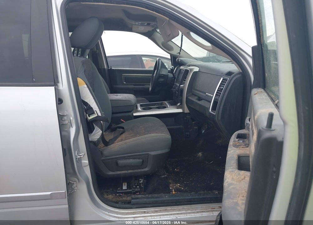 2016 RAM 2500 VIN: 3C6UR5DJXGG224039