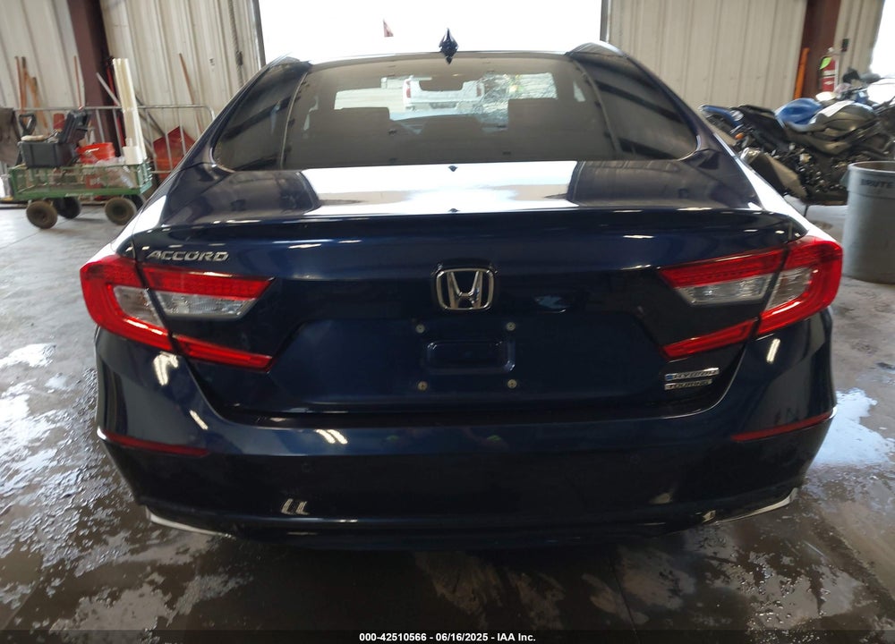 2020 HONDA ACCORD VIN: 1HGCV3F95LA012182
