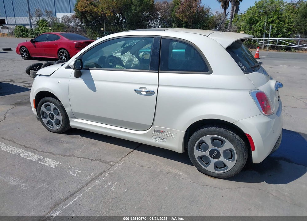 2014 FIAT 500E VIN: 3C3CFFGE5ET208454