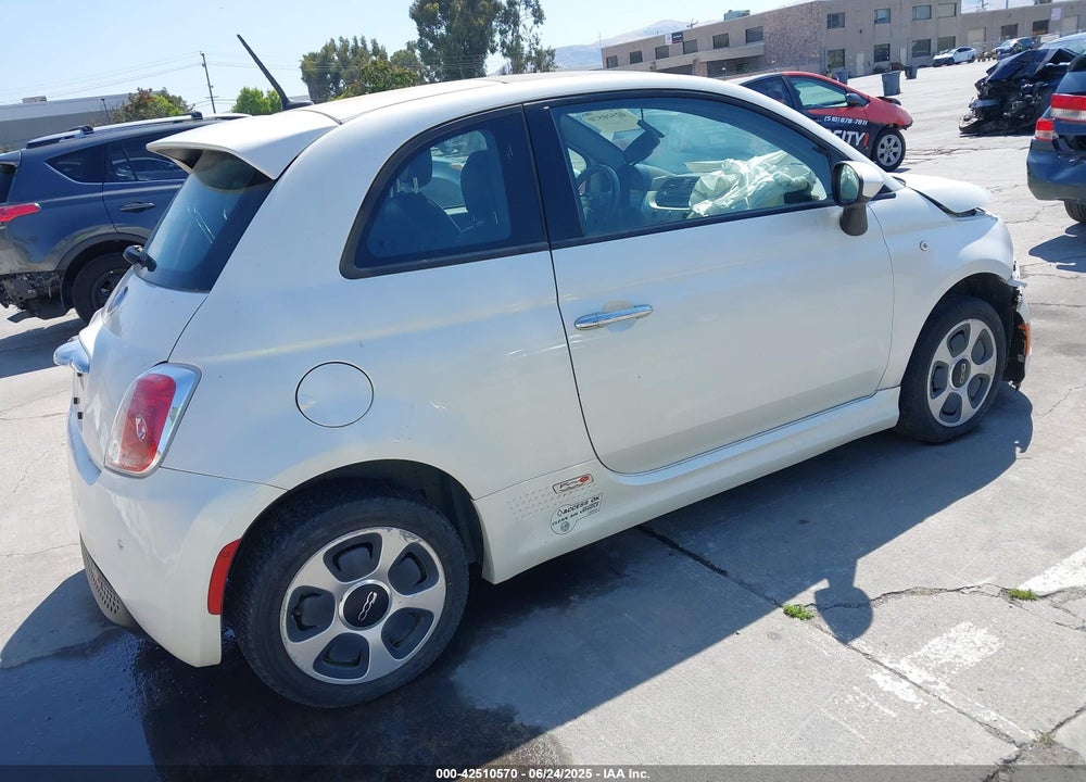 2014 FIAT 500E VIN: 3C3CFFGE5ET208454