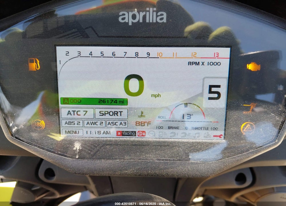 2020 APRILIA TUONO V4 VIN: ZD4KGUA16LS000505