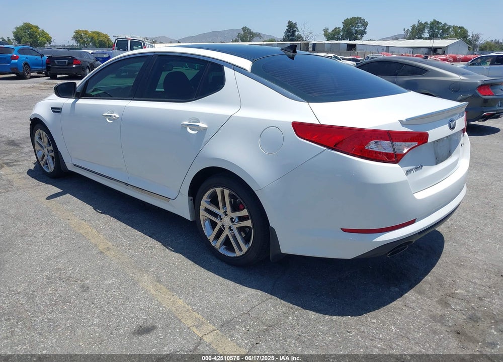 2013 KIA OPTIMA SX VIN: 5XXGR4A68DG184445