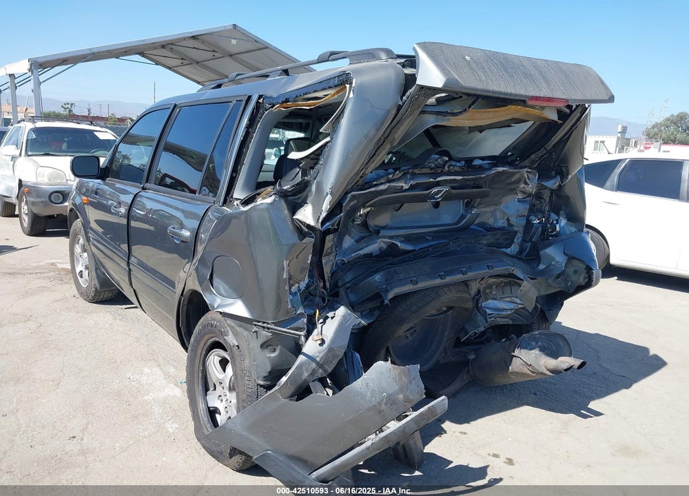 2007 HONDA PILOT VIN: 2HKYF18577H500497