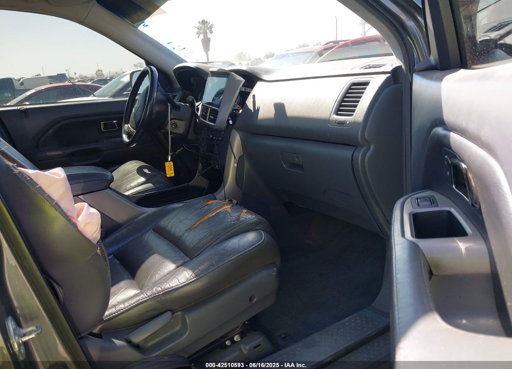 2007 HONDA PILOT VIN: 2HKYF18577H500497