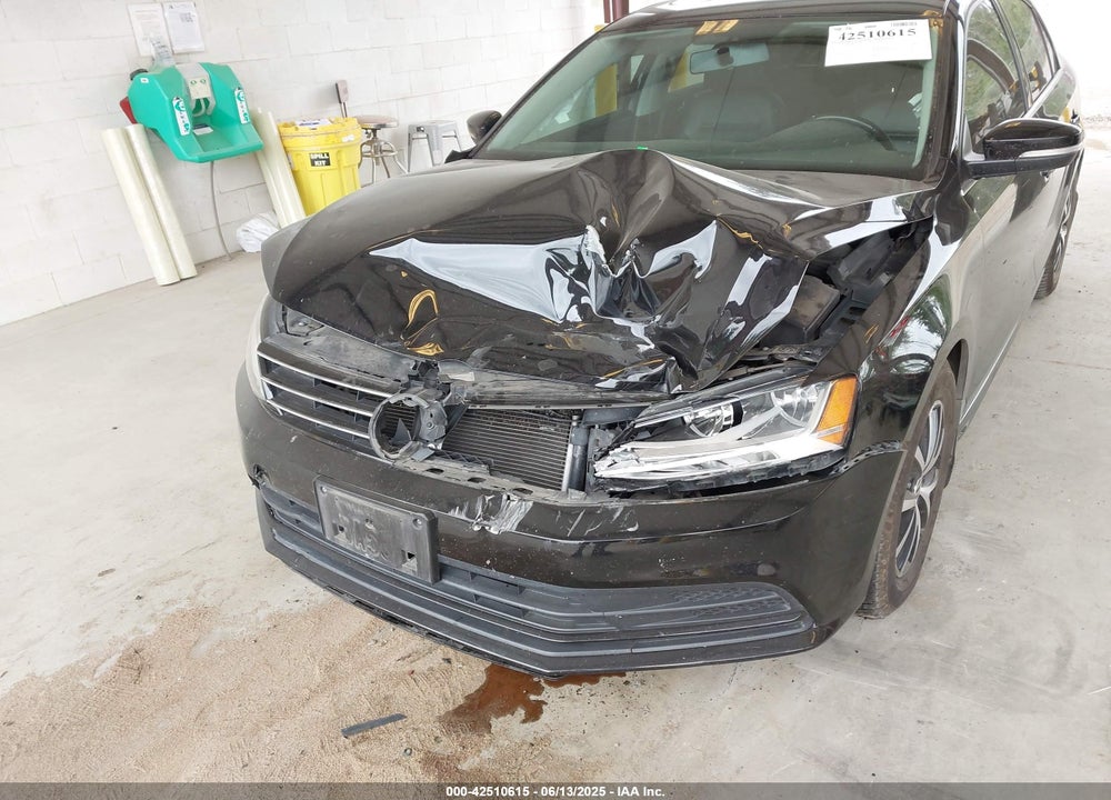 2017 VOLKSWAGEN JETTA VIN: 3VWDB7AJXHM272766