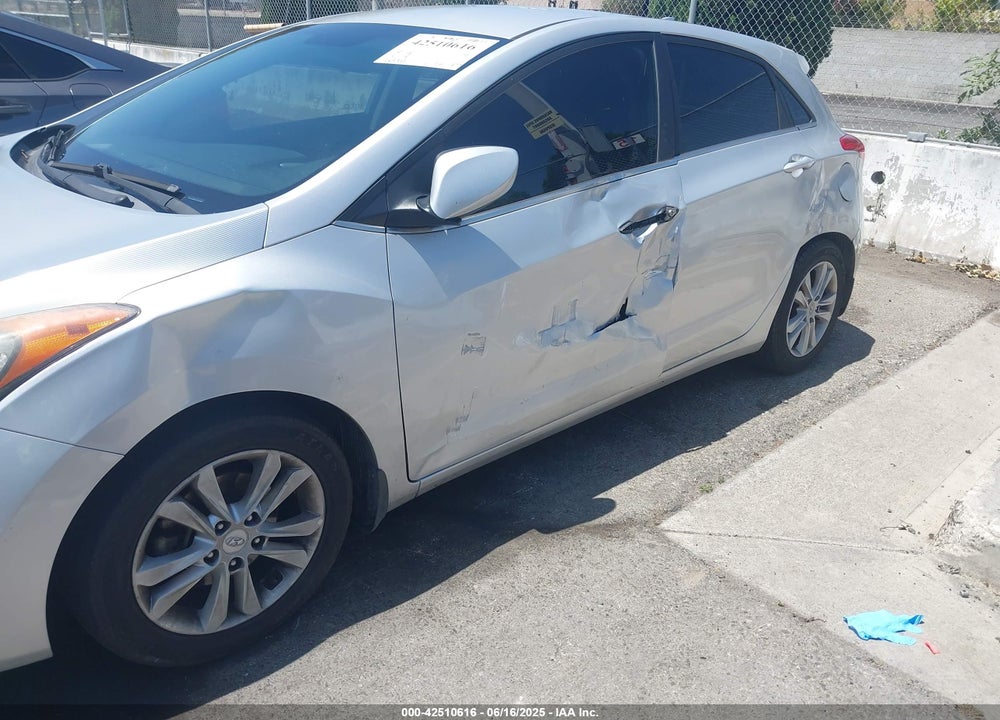 2013 HYUNDAI ELANTRA GT VIN: KMHD35LE1DU108540