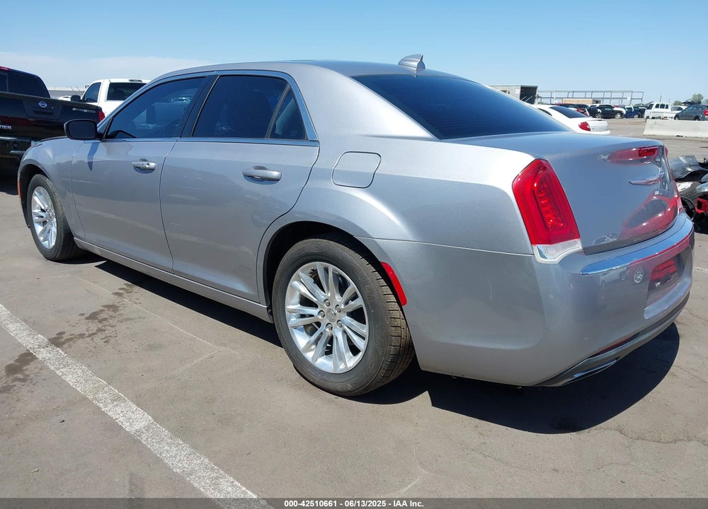 2017 CHRYSLER 300 VIN: 2C3CCAAG8HH570457