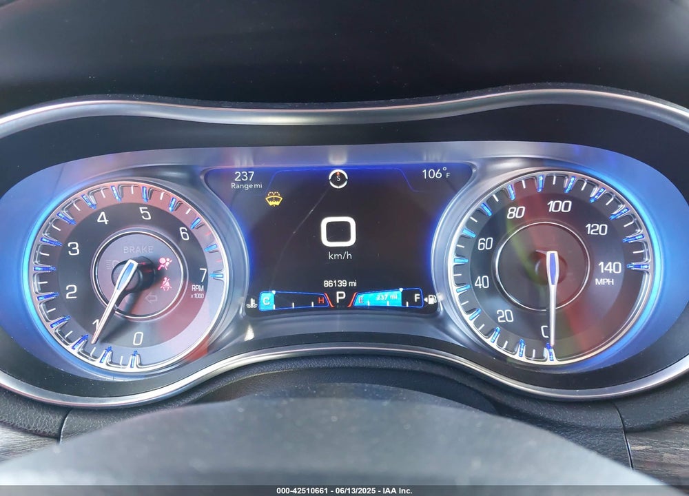 2017 CHRYSLER 300 VIN: 2C3CCAAG8HH570457