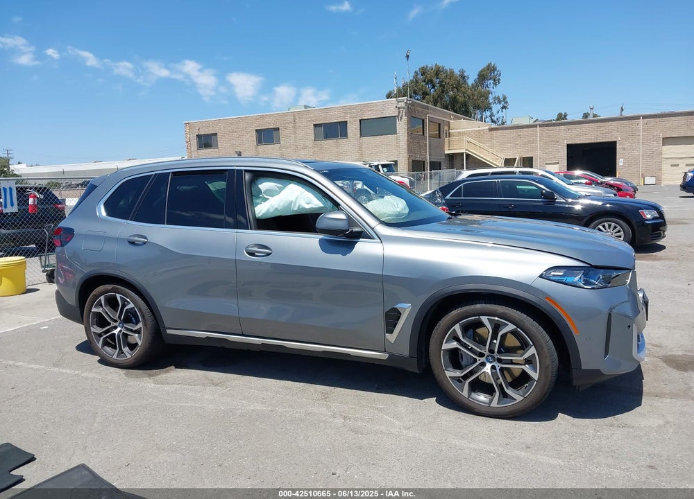 2025 BMW X5 PHEV VIN: 5UX43EU08S9Y88073