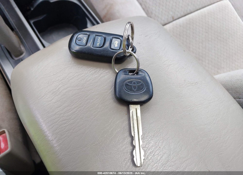 2003 TOYOTA CAMRY LE V6 VIN: 4T1BF32K73U037904