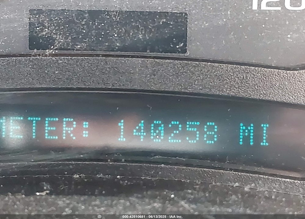 2004 CHEVROLET TAHOE LS VIN: 1GNEK13TX4J331767