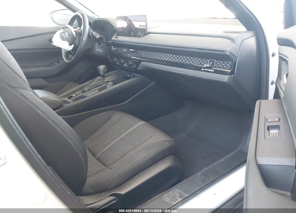 2024 HONDA ACCORD HYBRID SPORT VIN: 1HGCY2F50RA003901