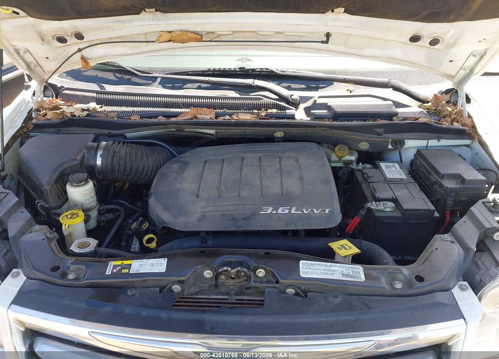 2014 CHRYSLER TOWN & COUNTRY TOURING VIN: 2C4RC1BG9ER293666