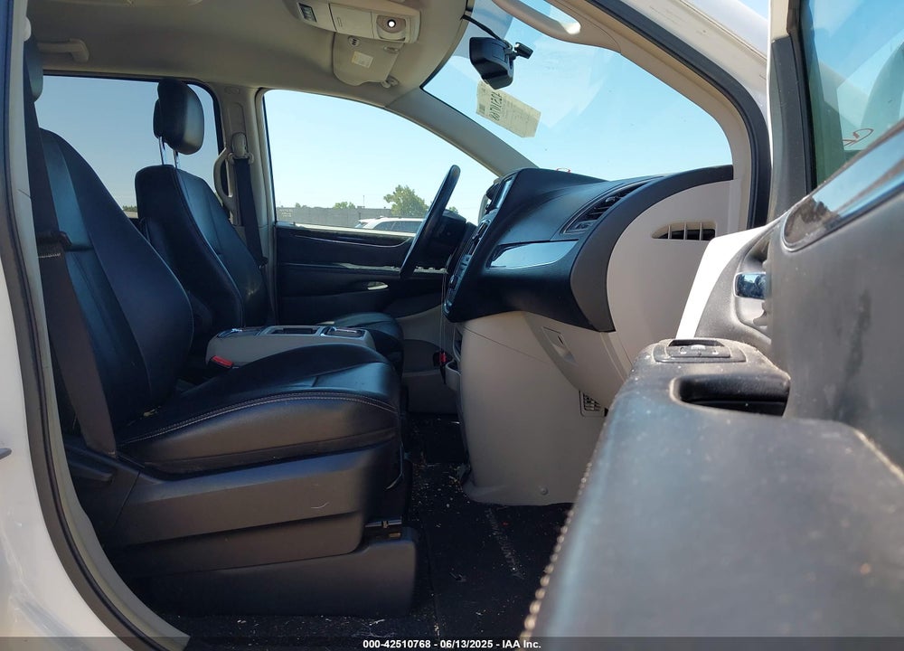 2014 CHRYSLER TOWN & COUNTRY TOURING VIN: 2C4RC1BG9ER293666