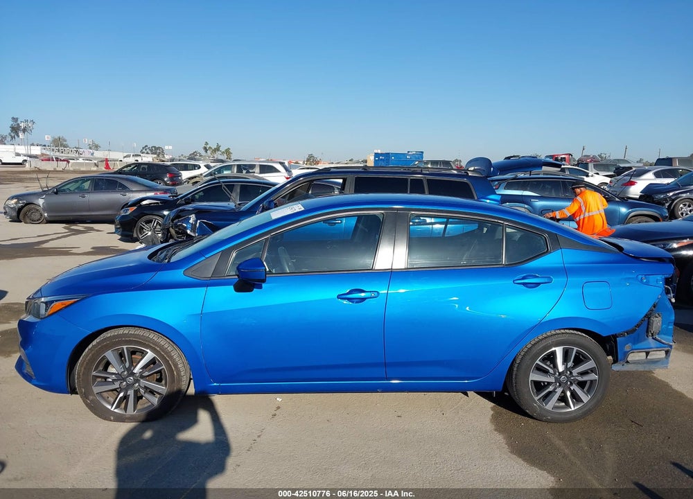 2020 NISSAN VERSA SV XTRONIC CVT VIN: 3N1CN8EV6LL867351