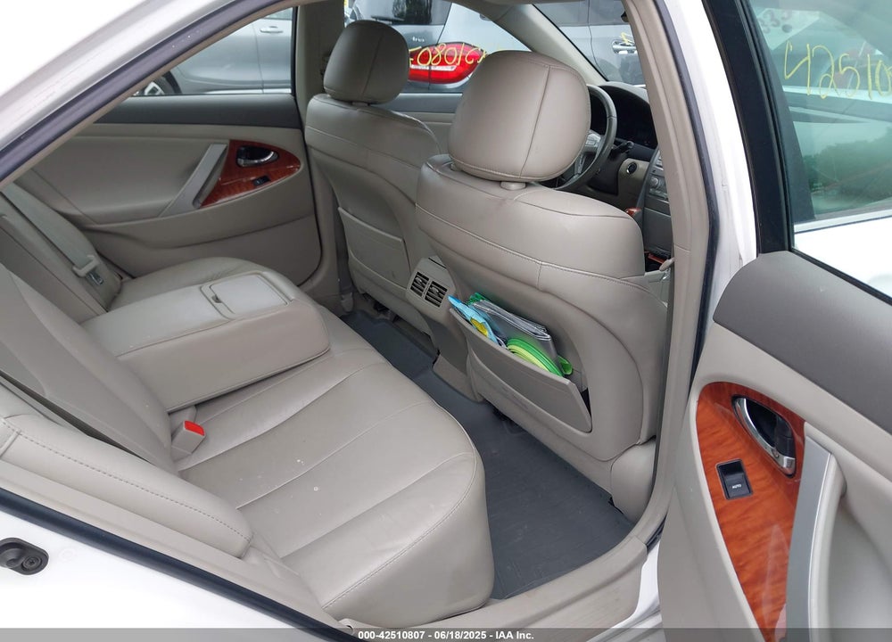 2011 TOYOTA CAMRY XLE VIN: 4T4BF3EK1BR143152